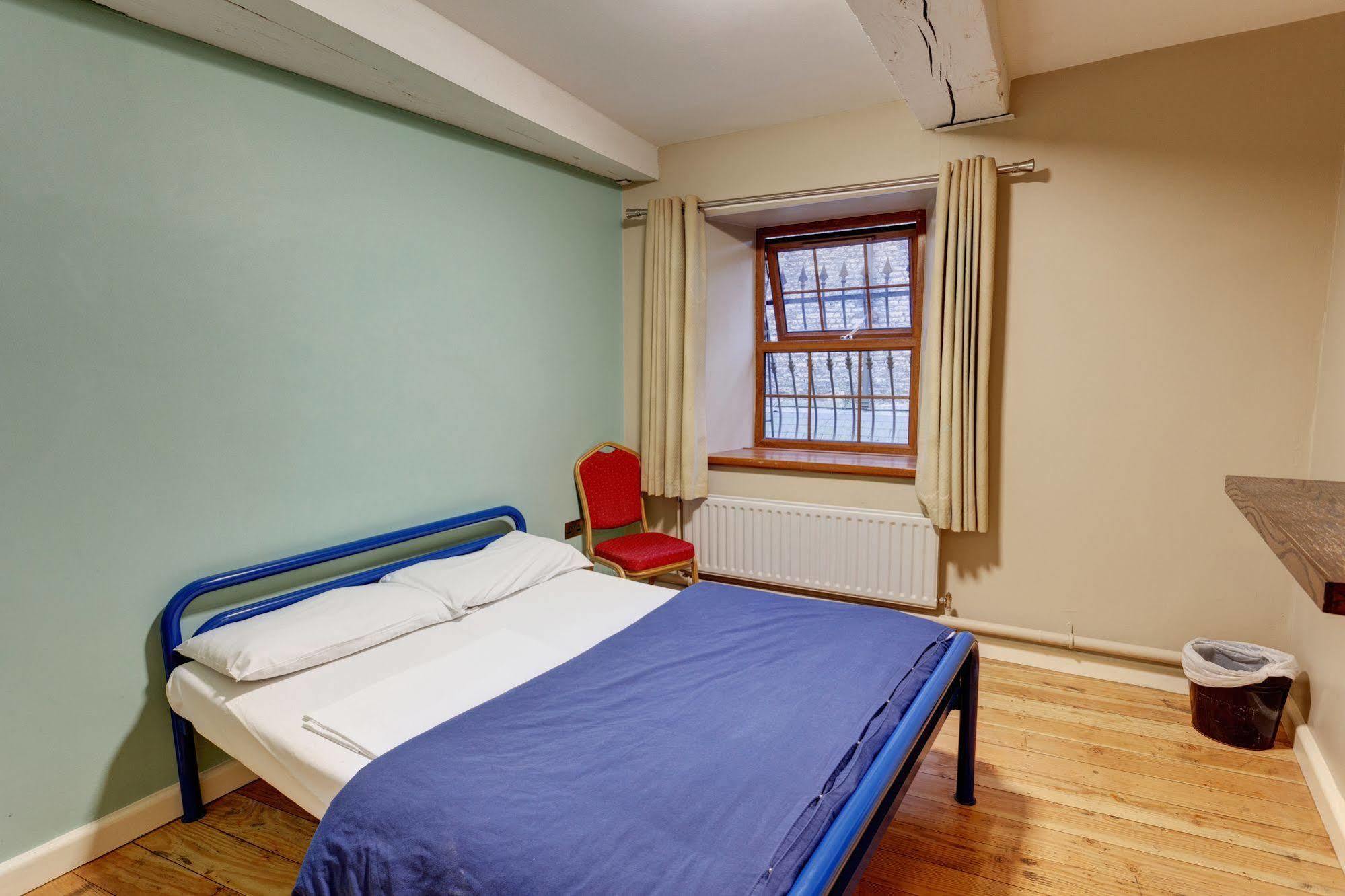 Isaacs Hostel Дъблин Екстериор снимка