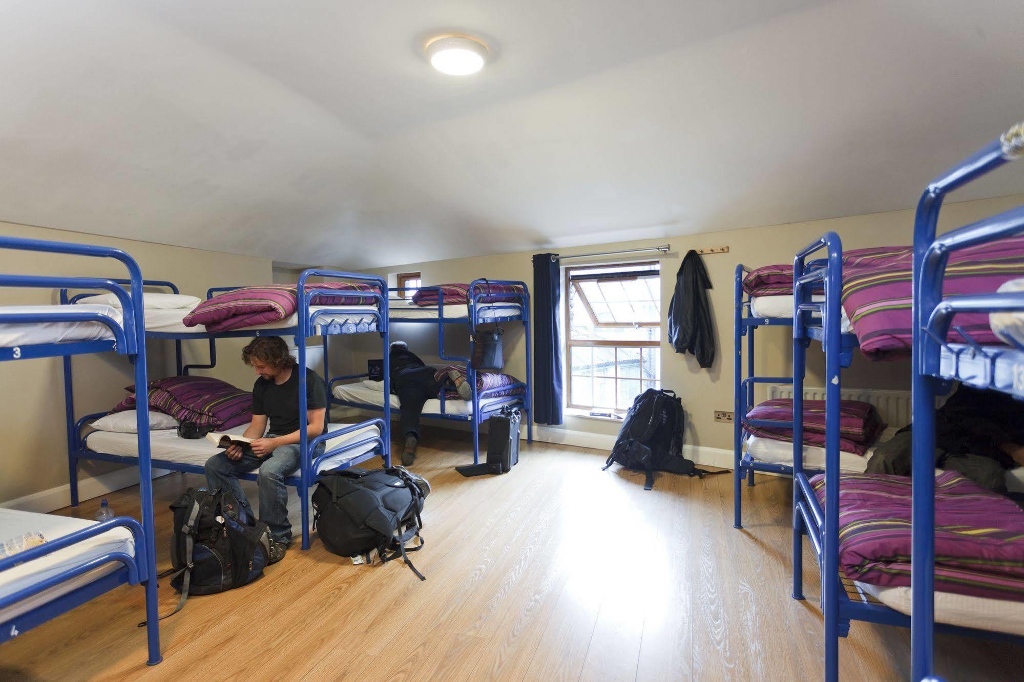 Isaacs Hostel Дъблин Екстериор снимка